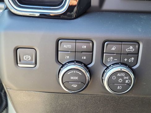 New 2026 GMC Sierra 2500 Denali w/ Denali Reserve Package image 24