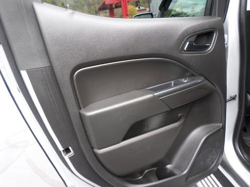 Used 2019 Chevrolet Colorado LT w/ LT Convenience Package image 27