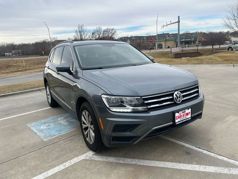 Used 2018 Volkswagen Tiguan SEL image 4
