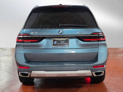 Used 2023 BMW X7 xDrive40i image 4