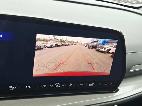 New 2026 Chevrolet Traverse LT w/ Midnight/Sport Edition AWD/4WD image 22