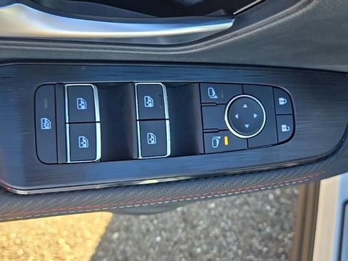 New 2026 Nissan Kicks SR w/ SR Premium Package AWD/4WD image 10