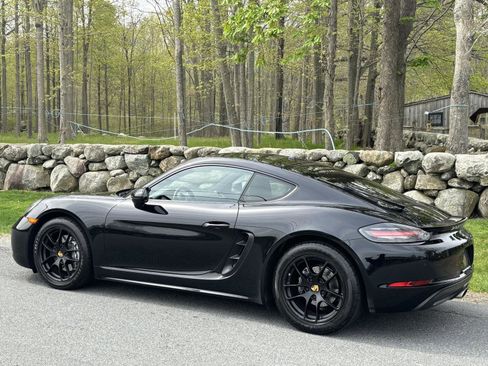 Used 2017 Porsche 718 Cayman RWD image 13