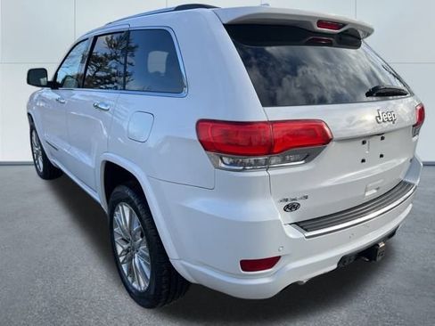 Used 2017 Jeep Grand Cherokee Overland image 4