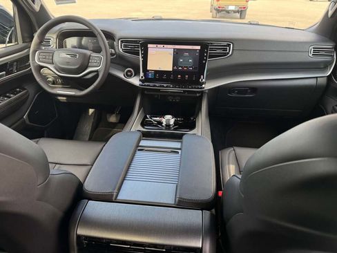 New 2026 Jeep Grand Wagoneer L Limited image 29