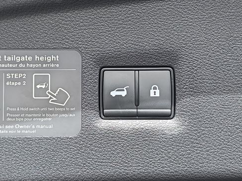 Certified 2025 INFINITI QX55 Essential image 13