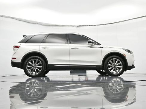 Used 2022 Lincoln Corsair FWD w/ Premium Package image 50