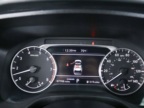 Used 2024 Nissan Rogue SV FWD image 15