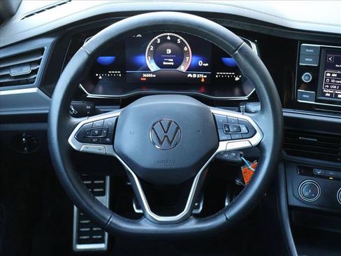Used 2024 Volkswagen Jetta Sport FWD image 11