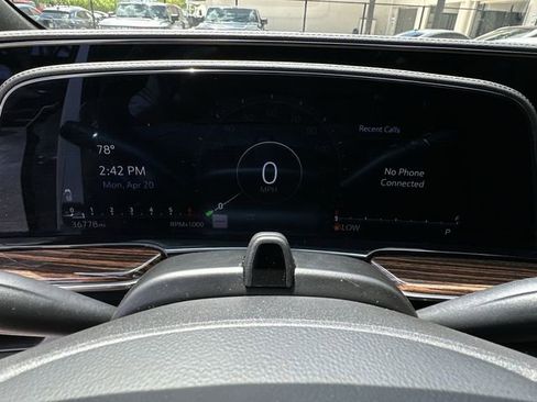 Certified 2023 Cadillac Escalade Premium Luxury image 23