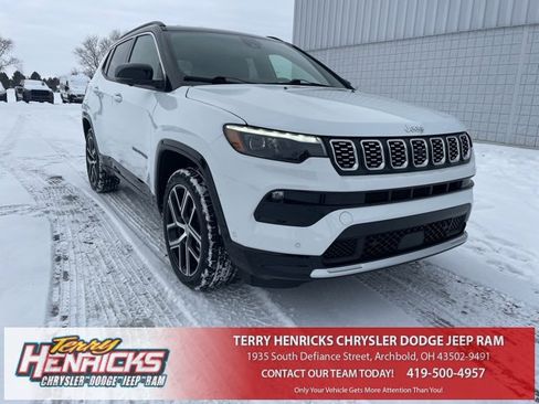 Used 2024 Jeep Compass Limited w/ Elite Group image 1