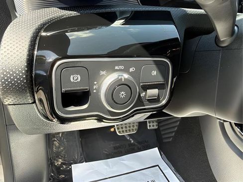 Used 2020 Mercedes-Benz CLA 250 image 23