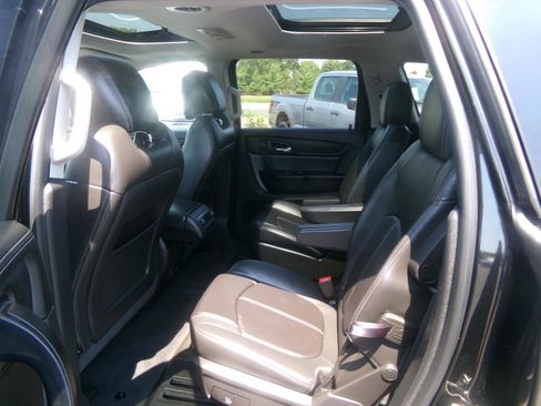 Used 2017 Chevrolet Traverse LT AWD/4WD image 42