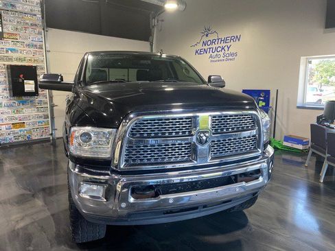 Used 2017 RAM 2500 Laramie AWD/4WD image 2