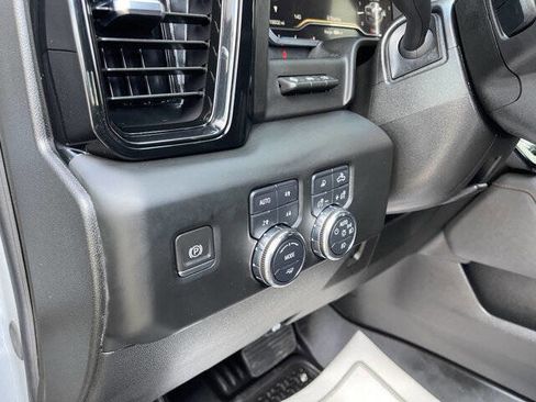 Used 2024 GMC Sierra 3500 AT4 w/ AT4 Premium Plus Package AWD/4WD image 12