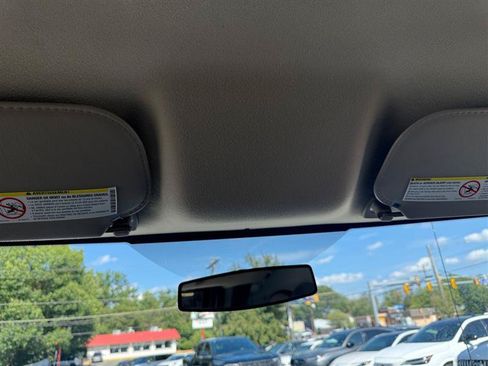 Used 2017 Chevrolet Express 2500 Extended RWD image 33