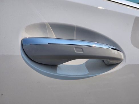 New 2026 Mercedes-Benz C 300 4MATIC Sedan image 27