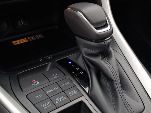 New 2025 Toyota RAV4 XLE Premium image 20