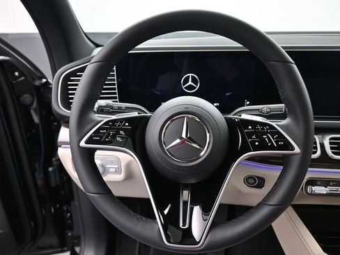 New 2025 Mercedes-Benz GLE 450e 4MATIC image 2