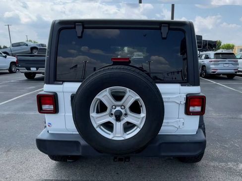 Used 2019 Jeep Wrangler Unlimited Sport S AWD/4WD image 9