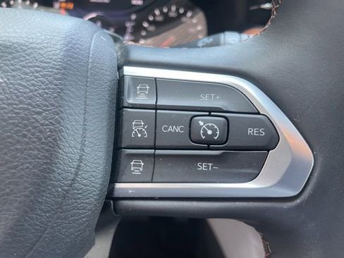 Used 2022 Jeep Compass Limited AWD/4WD image 29