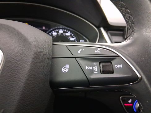 Used 2023 Audi Q5 2.0T Premium image 22