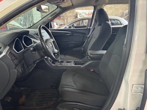 Used 2012 Chevrolet Traverse LT image 15