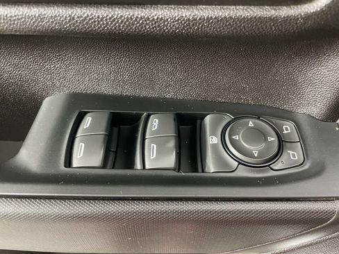 Used 2024 GMC Sierra 2500 Pro w/ Convenience Package image 22