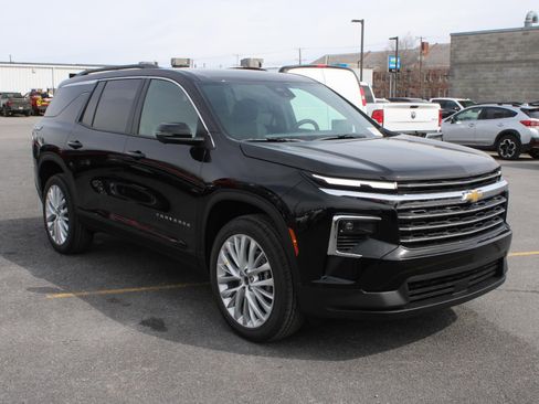 New 2026 Chevrolet Traverse LT AWD/4WD image 3