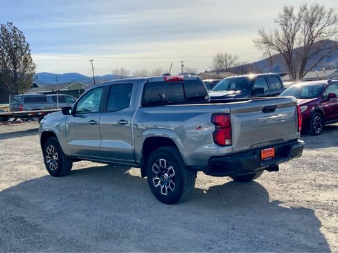 Used 2024 Chevrolet Colorado Z71 w/ Z71 Convenience Package 2 image 3