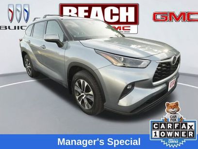 Used 2022 Toyota Highlander XLE
