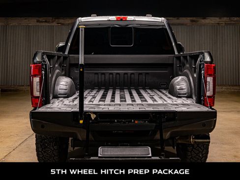 Used 2020 Ford F350 Platinum image 8