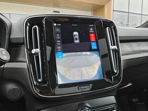Used 2023 Volvo XC40 Recharge Ultimate w/ Protection Package Premier AWD/4WD image 29