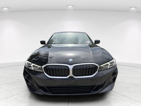 Used 2025 BMW 330i Sedan w/ M Sport Package RWD image 2