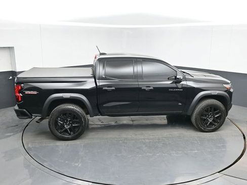 Used 2023 Chevrolet Colorado Trail Boss w/ Technology Package AWD/4WD image 38