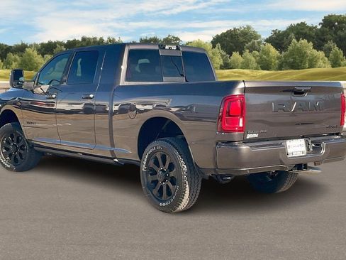 New 2026 RAM 2500 Laramie AWD/4WD image 3