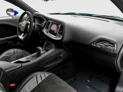 Used 2019 Dodge Challenger SRT Hellcat Redeye image 9