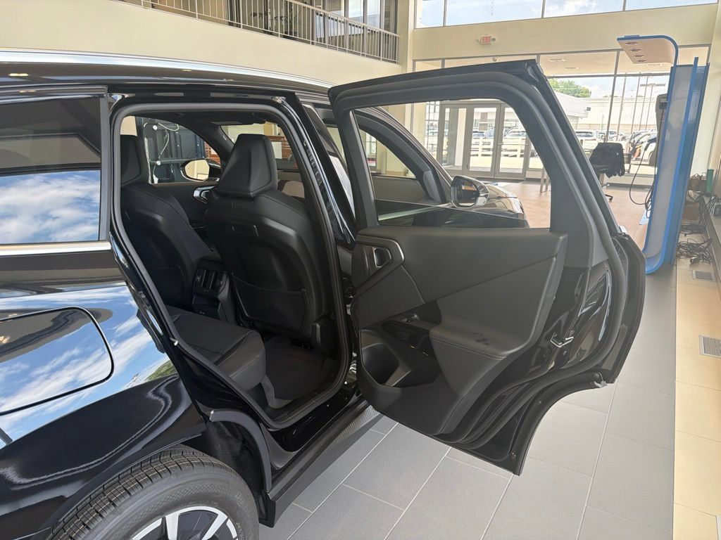 New 2026 BMW X3 xDrive30i w/ Premium Package AWD/4WD image 8