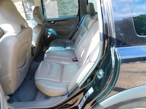 Used 2006 Volvo XC70 image 18