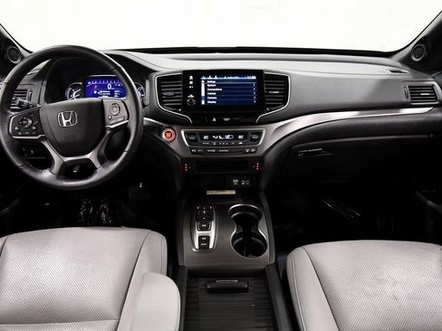 Certified 2023 Honda Passport EX-L image 3