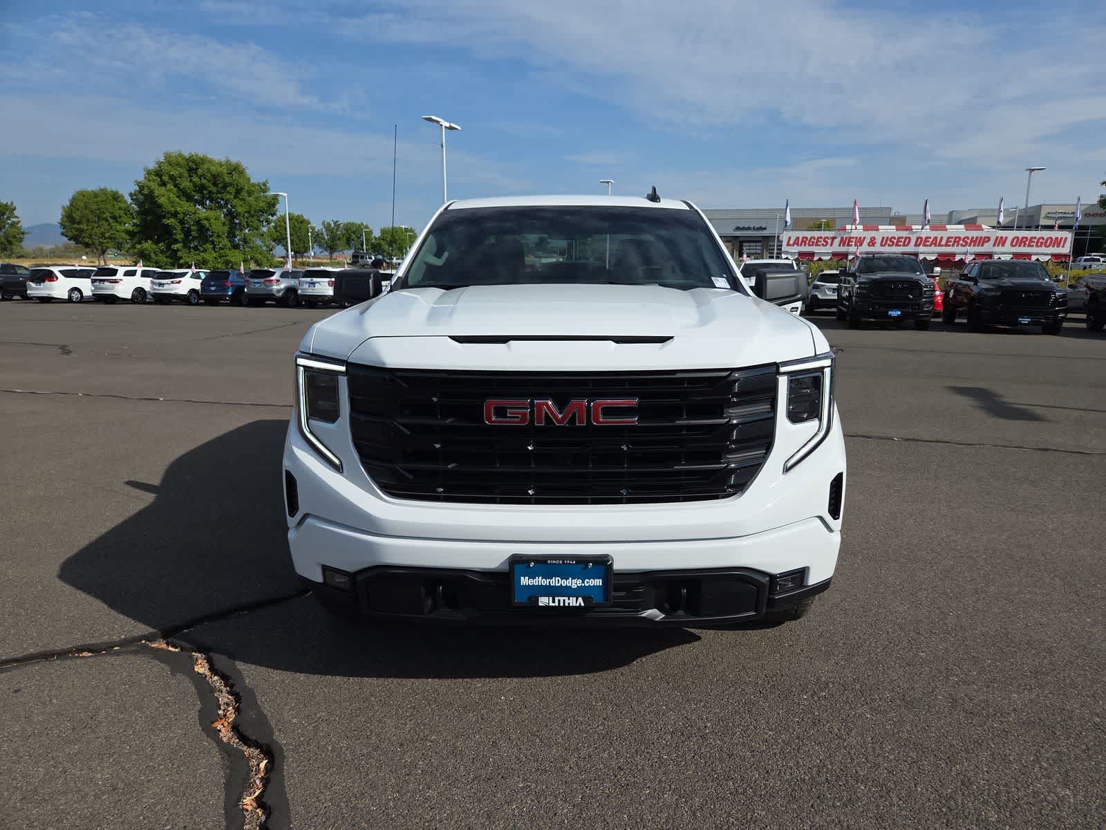 Used 2026 GMC Sierra 1500 Elevation w/ X31 Off-Road Package AWD/4WD image 14