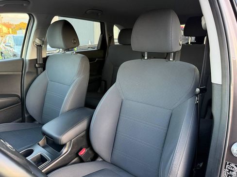 Used 2019 Kia Sorento AWD w/ LX Convenience Package image 18