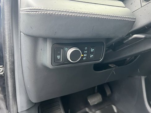 Used 2021 Ford Mustang Mach-E Premium image 16