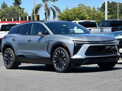 Used 2024 Chevrolet Blazer EV RS AWD/4WD image 2
