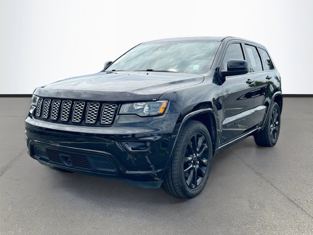 Certified 2021 Jeep Grand Cherokee Laredo X RWD image 3
