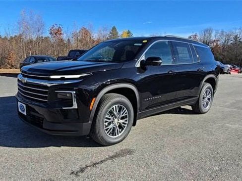 New 2026 Chevrolet Traverse LT w/ Driver Confidence Package image 4