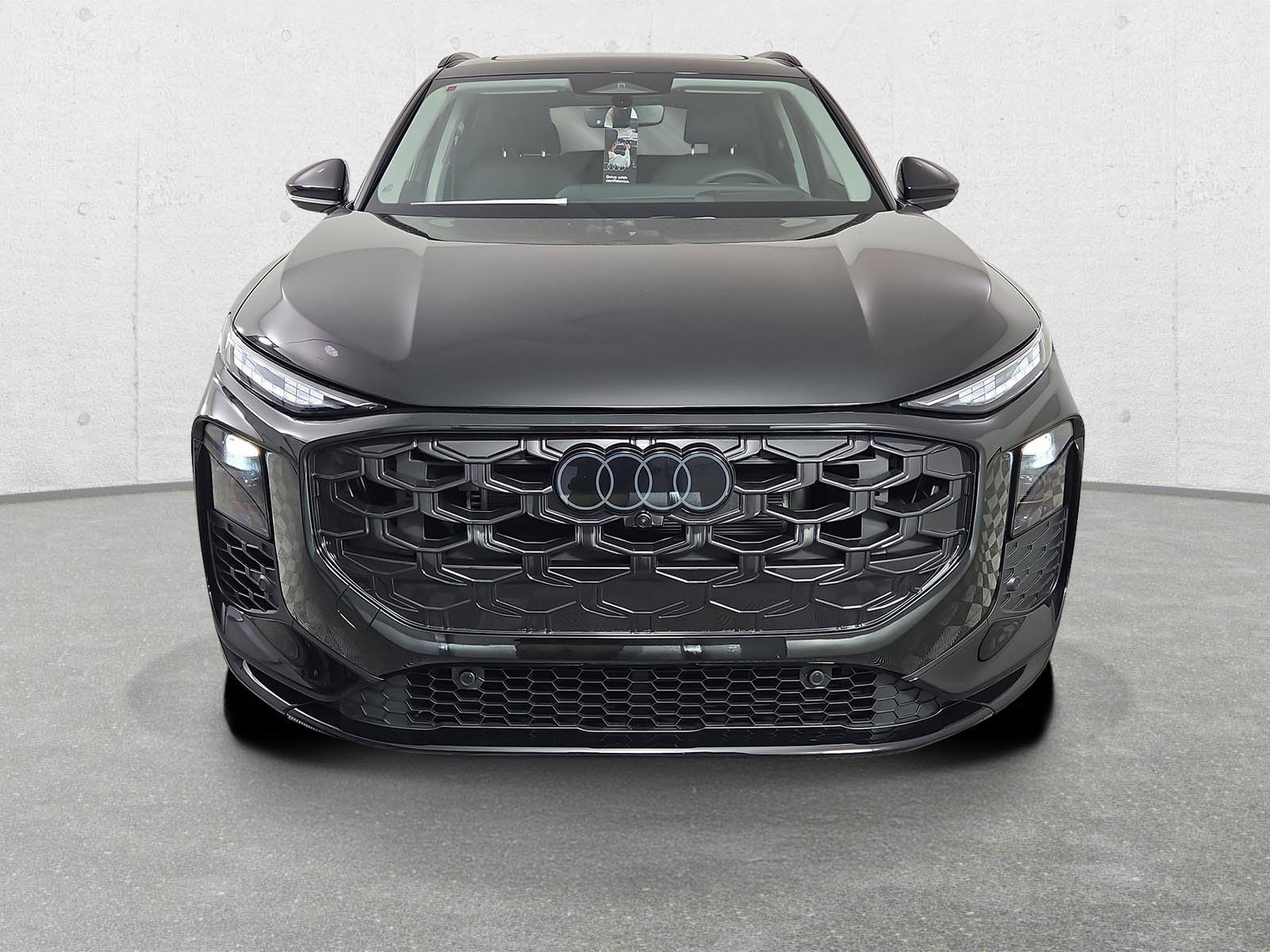 New 2026 Audi Q3 quattro 2.0T AWD/4WD image 2