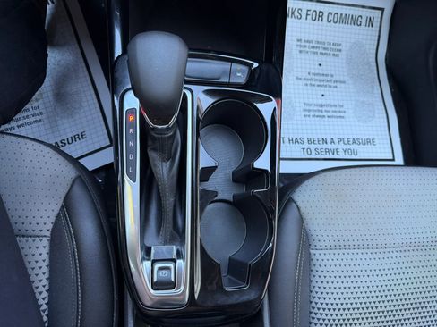 Used 2025 Chevrolet Trax LT w/ Driver Confidence Package image 26