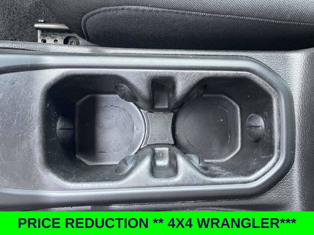 Used 2022 Jeep Wrangler Sport AWD/4WD image 18