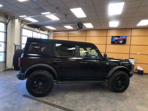 Used 2023 Ford Bronco Wildtrak image 8